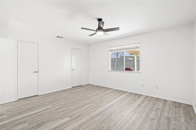 Building Photo - 3107 Snug Harbour Ct