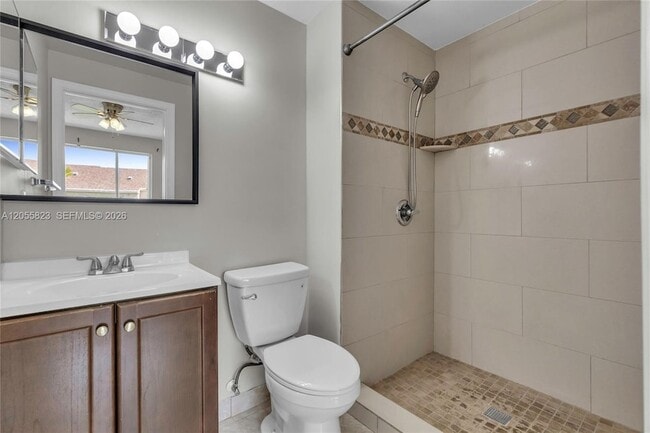 Building Photo - 16640 Hemingway Dr