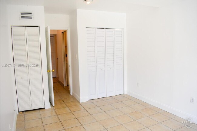 Building Photo - 11759 SW 117th Pl