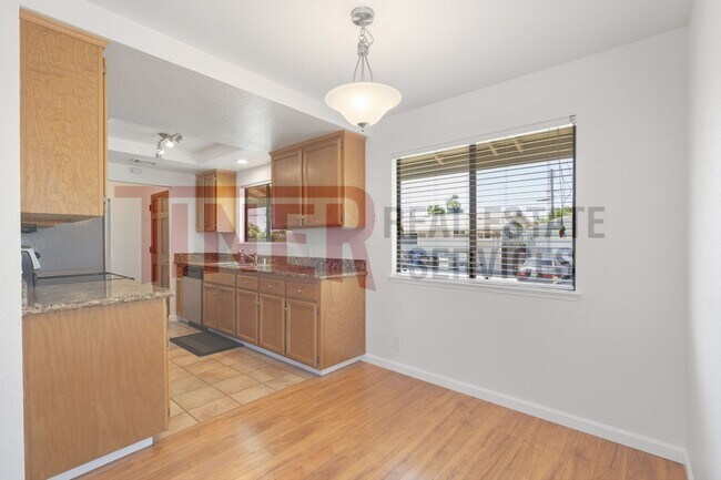 Building Photo - 5807 Filbert Ave