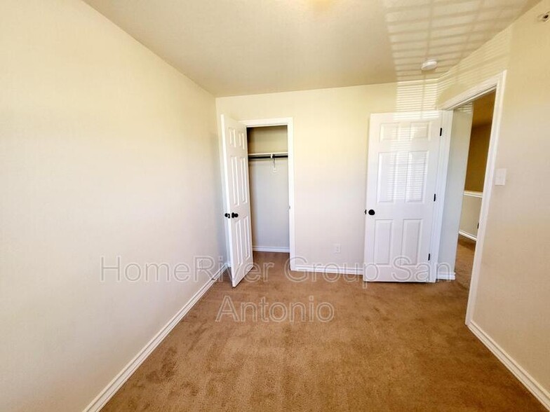 Building Photo - 6410 Melanzane Ave