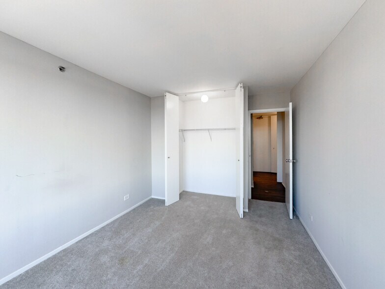 Building Photo - 4334 N Hazel St