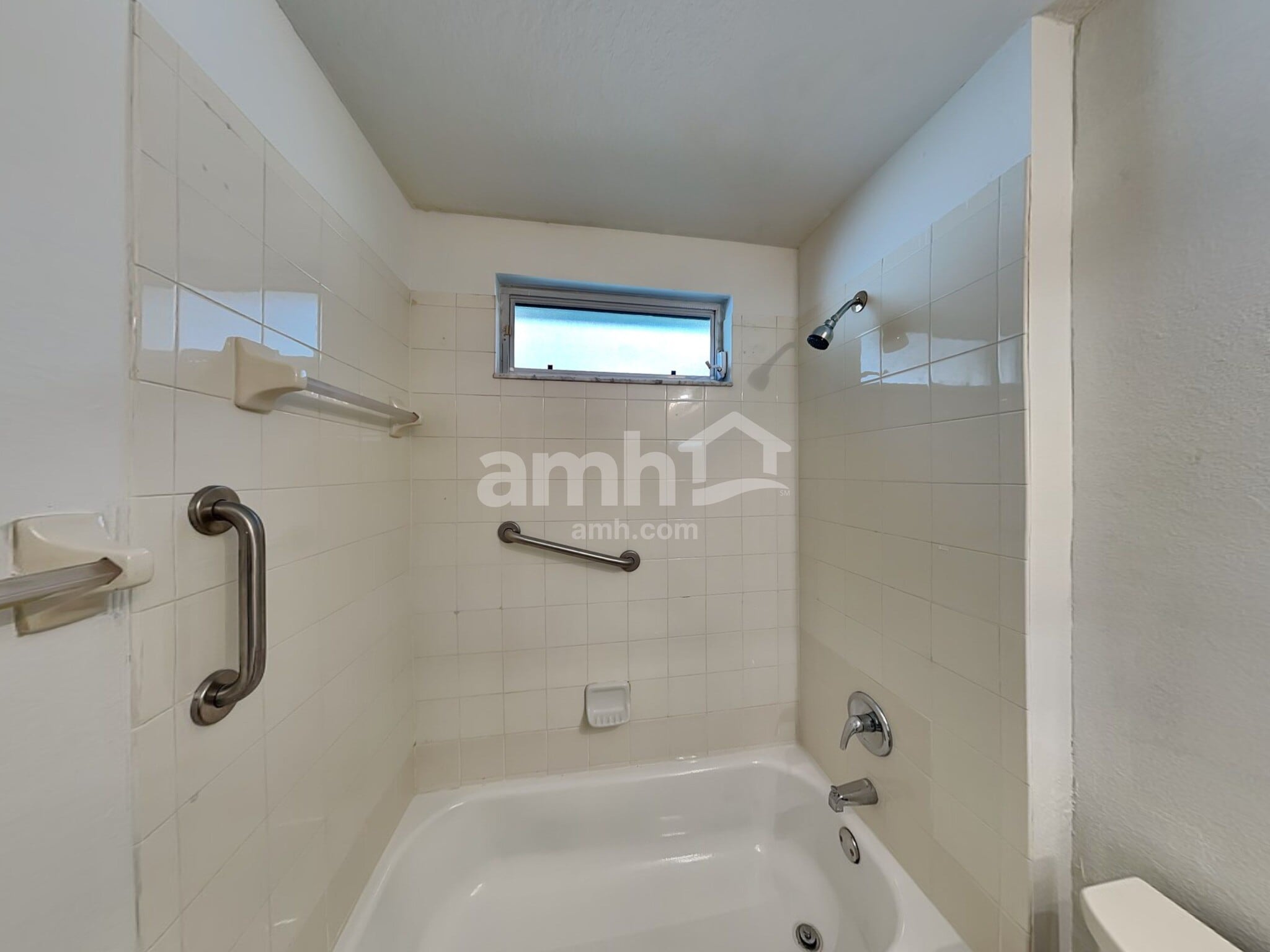 Building Photo - 15004 Shaw Rd