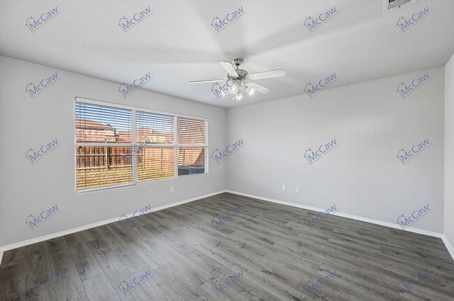 Building Photo - 7541 Lazy Spur Blvd