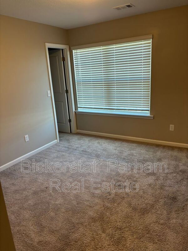 Building Photo - 6439 Sandy Bottom Dr