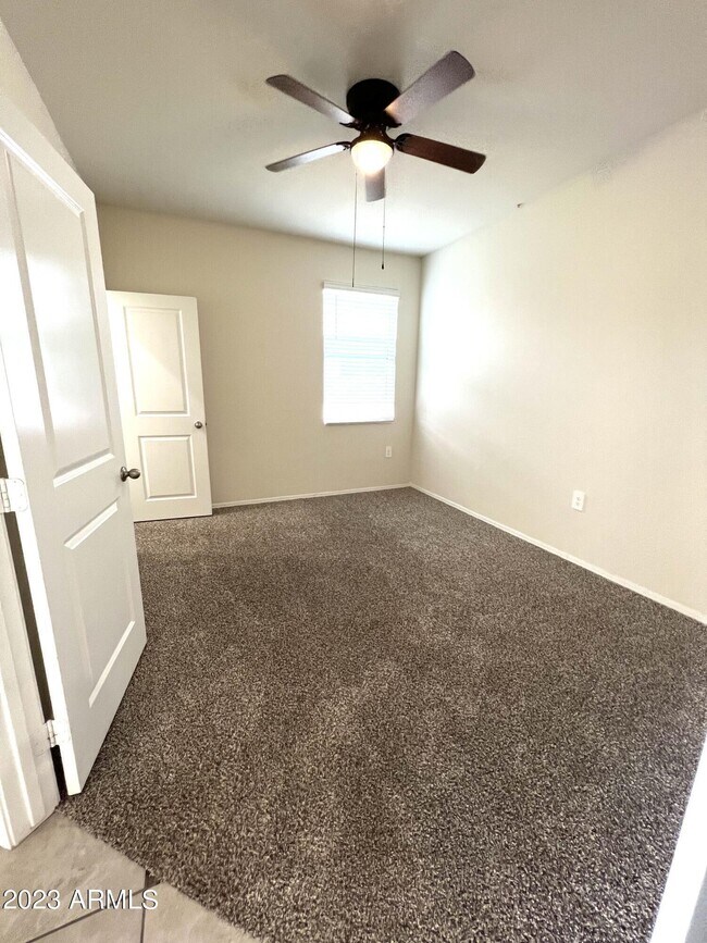 Building Photo - 24368 W Albeniz Pl