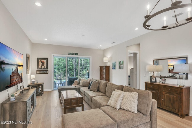 Building Photo - 158 Liberty Bell Rd