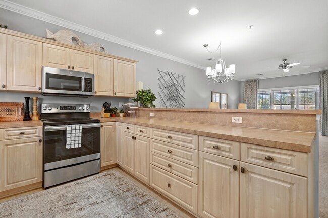 Building Photo - 4140 Hibiscus Dr