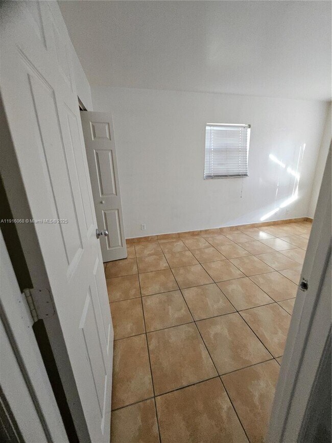 Building Photo - 11570 NW 42nd St