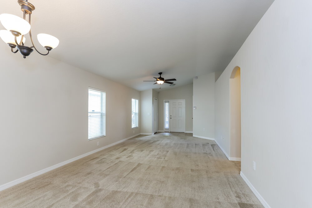Building Photo - 15405 Quail Woods Pl