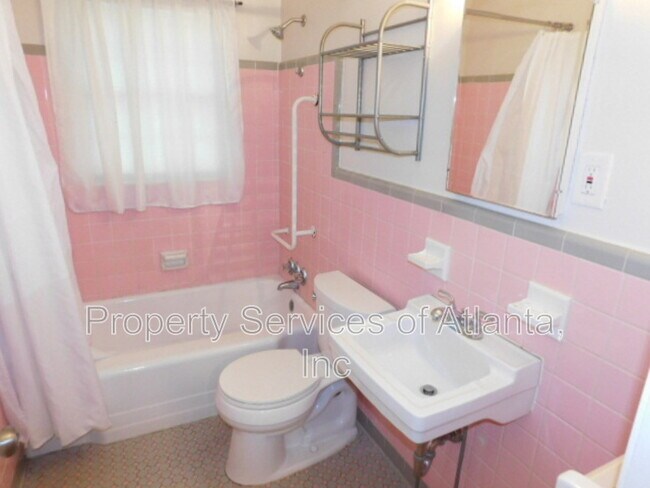 Building Photo - 188 Shawnee Trail SE