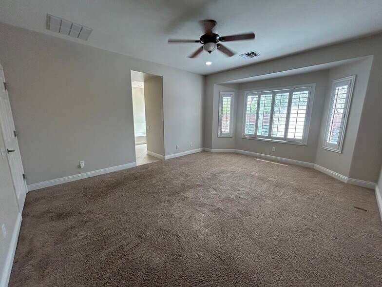 Building Photo - 5317 W Buckskin Trl