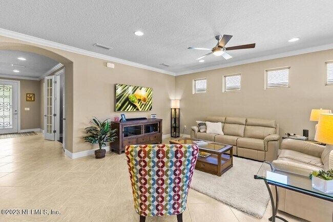 Building Photo - 280 Winding Path Dr