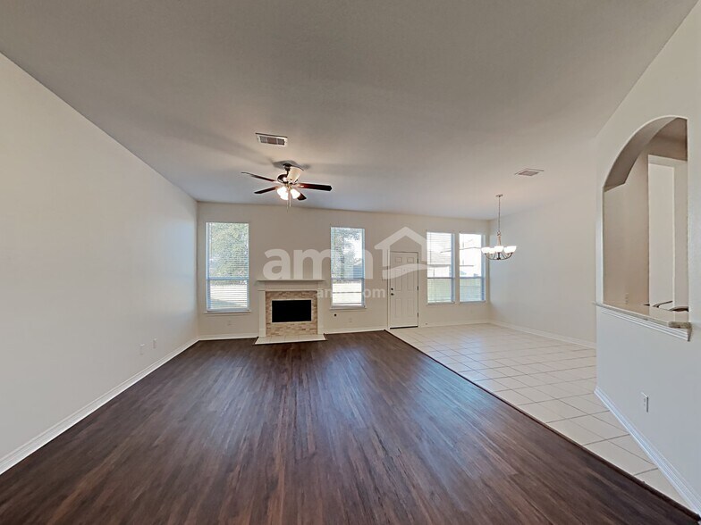 Building Photo - 2204 Perkins Crossing Dr