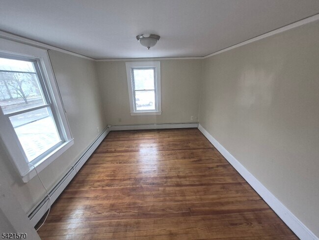 Building Photo - 596 Meyersville Rd