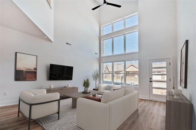 Building Photo - 4 Savidge Cir