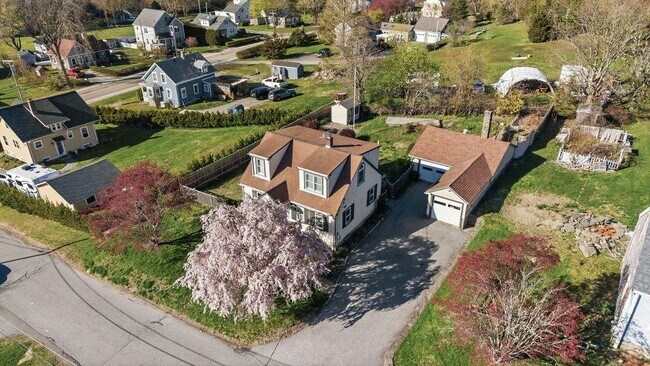 Building Photo - 18 Sprague Ct