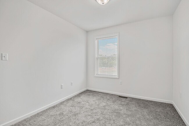 Building Photo - Newly built 3BR/2.5Bath Townhouse for rent...