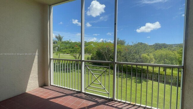 Building Photo - 3500 Oaks Clubhouse Dr