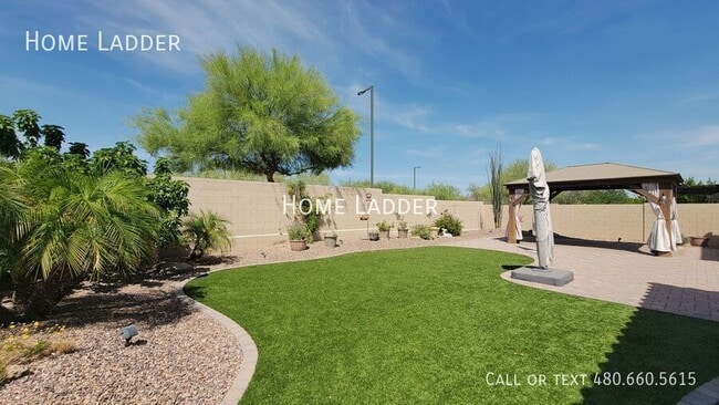 Building Photo - 1708 W Dusty Wren Dr