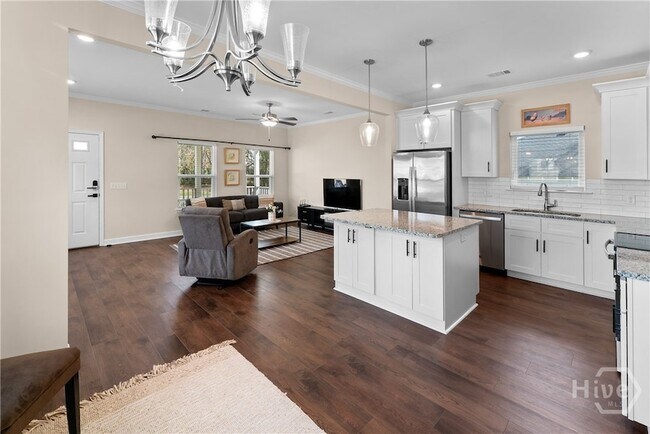 Building Photo - 1403 E Anderson St