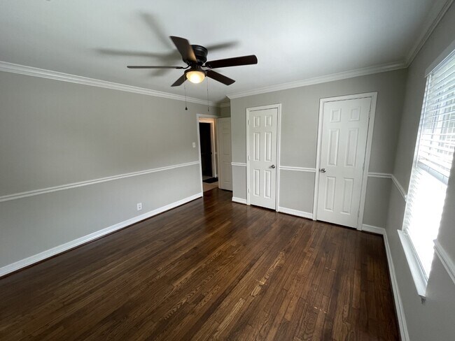 Building Photo - 3923 Cosby St