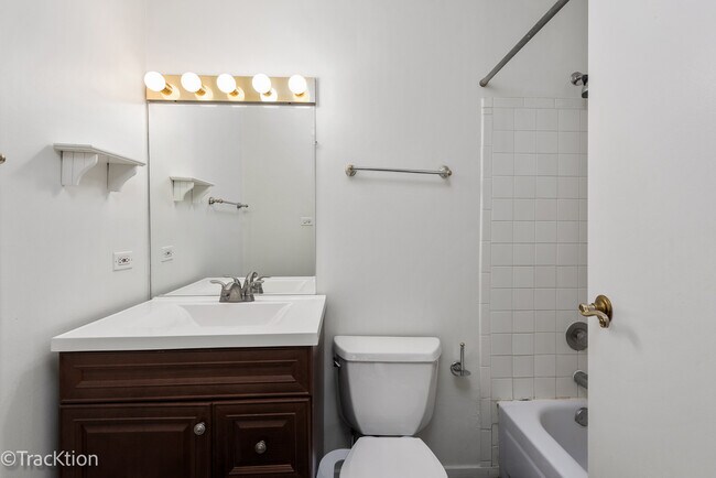 Building Photo - 6147 Knoll Wood Ct