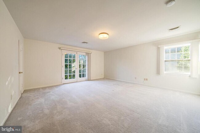 Building Photo - 6209 Stoneham Ln