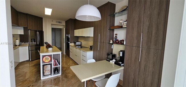 Building Photo - 3802 NE 207th St