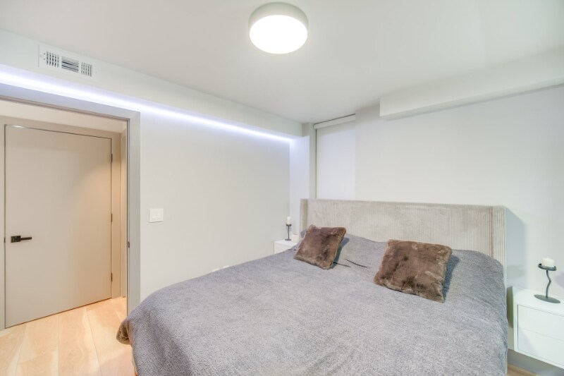 Building Photo - 2222 Detroit Ave