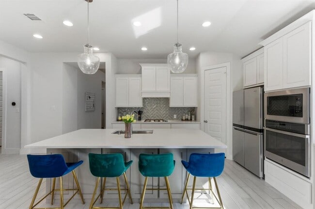 Building Photo - 111 Carolina Jasmine Dr