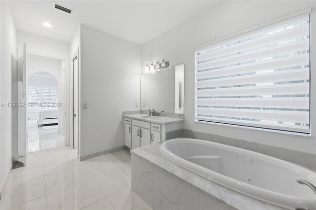 Building Photo - 9220 Meridian Dr N