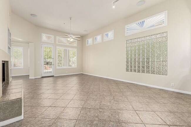 Building Photo - 6962 E Hibiscus Way