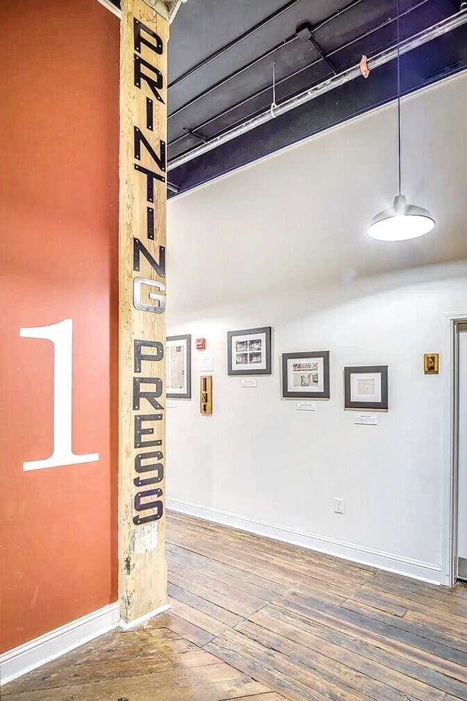 Building Photo - 215 N Court St