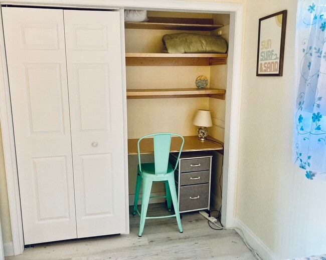 Building Photo - 770 Diplomat Blvd