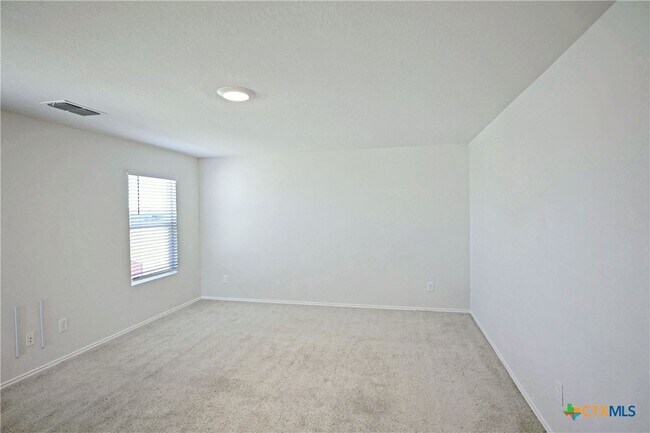 Building Photo - 884 Armadillo Dr