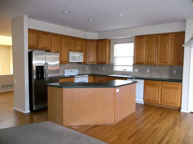 Building Photo - 2514 Rock Creek Dr