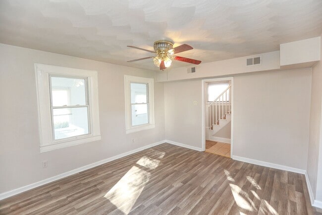 Building Photo - Cute bungalow rental in Cradock!