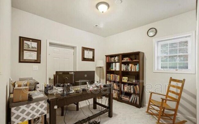 Building Photo - 12326 Willow Woods Dr