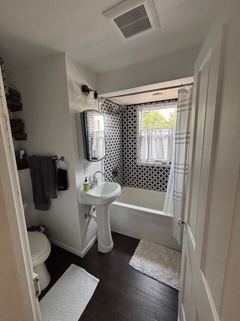 Building Photo - 122 Milwaukee St