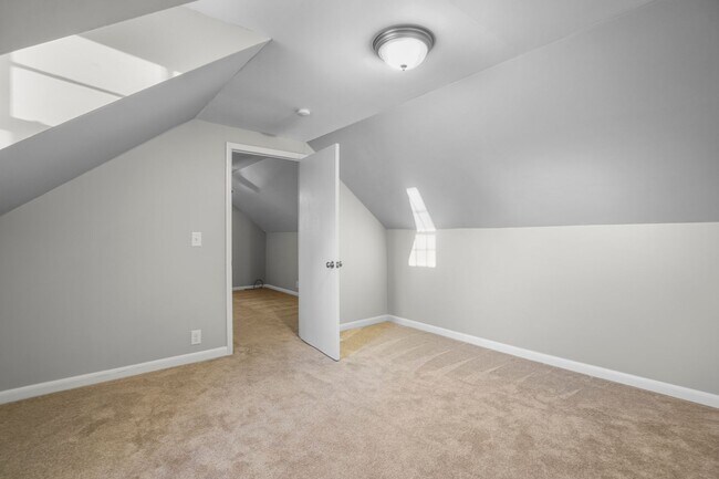 Building Photo - 212 Morganmeade Ct