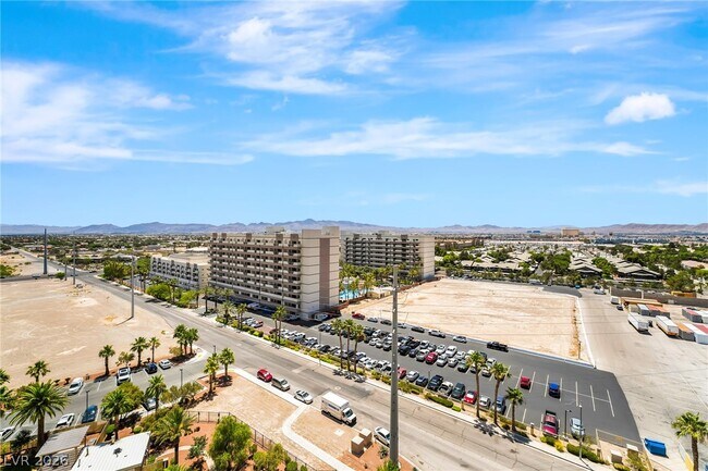 Building Photo - 8255 S Las Vegas Blvd