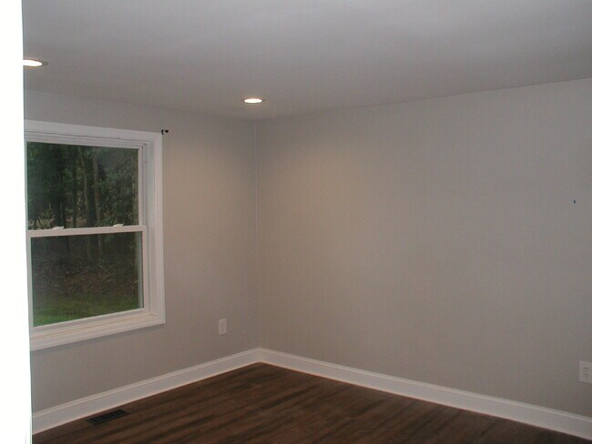 Building Photo - COMING SOON! 3-Bed, 2-Bath Rancher on 1.91 Acres