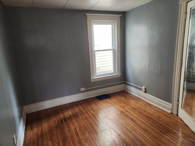 Building Photo - 50-52 Melville St