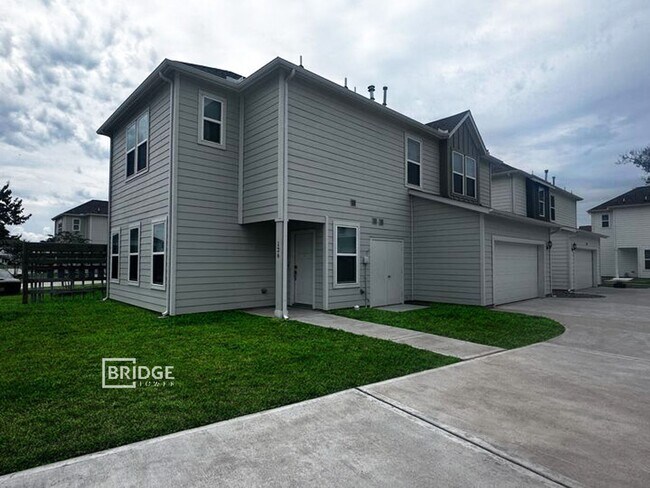 Building Photo - 126 Pecan Ln
