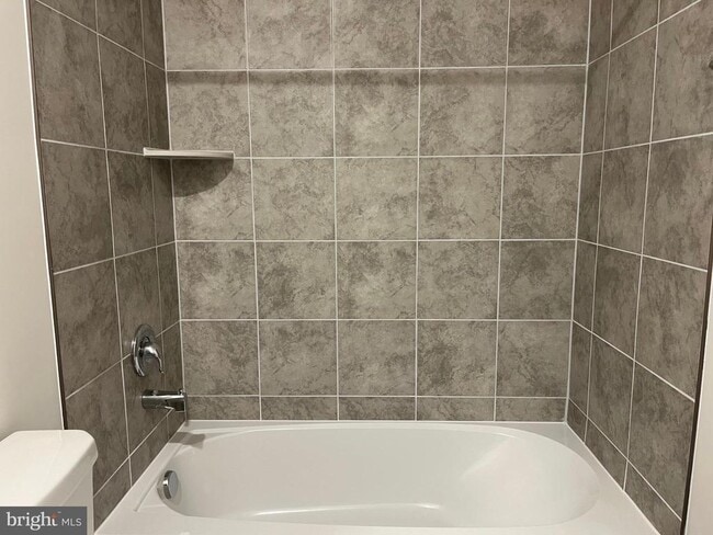 Building Photo - 121 Canning Rd