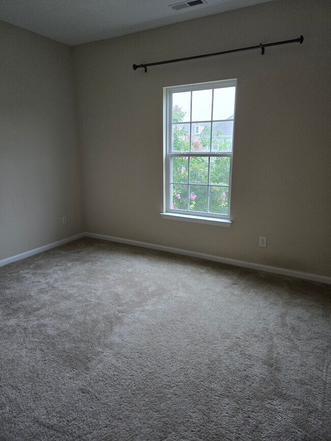 Building Photo - Wow! Incredible Luxury Townhome in William...