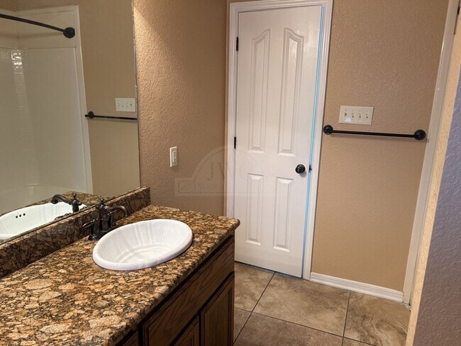 Building Photo - 4705 Autumn Valley Dr