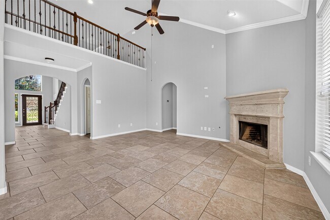 Building Photo - 50 Vershire Cir