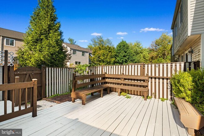 Building Photo - 7807 Breezy Down Terrace
